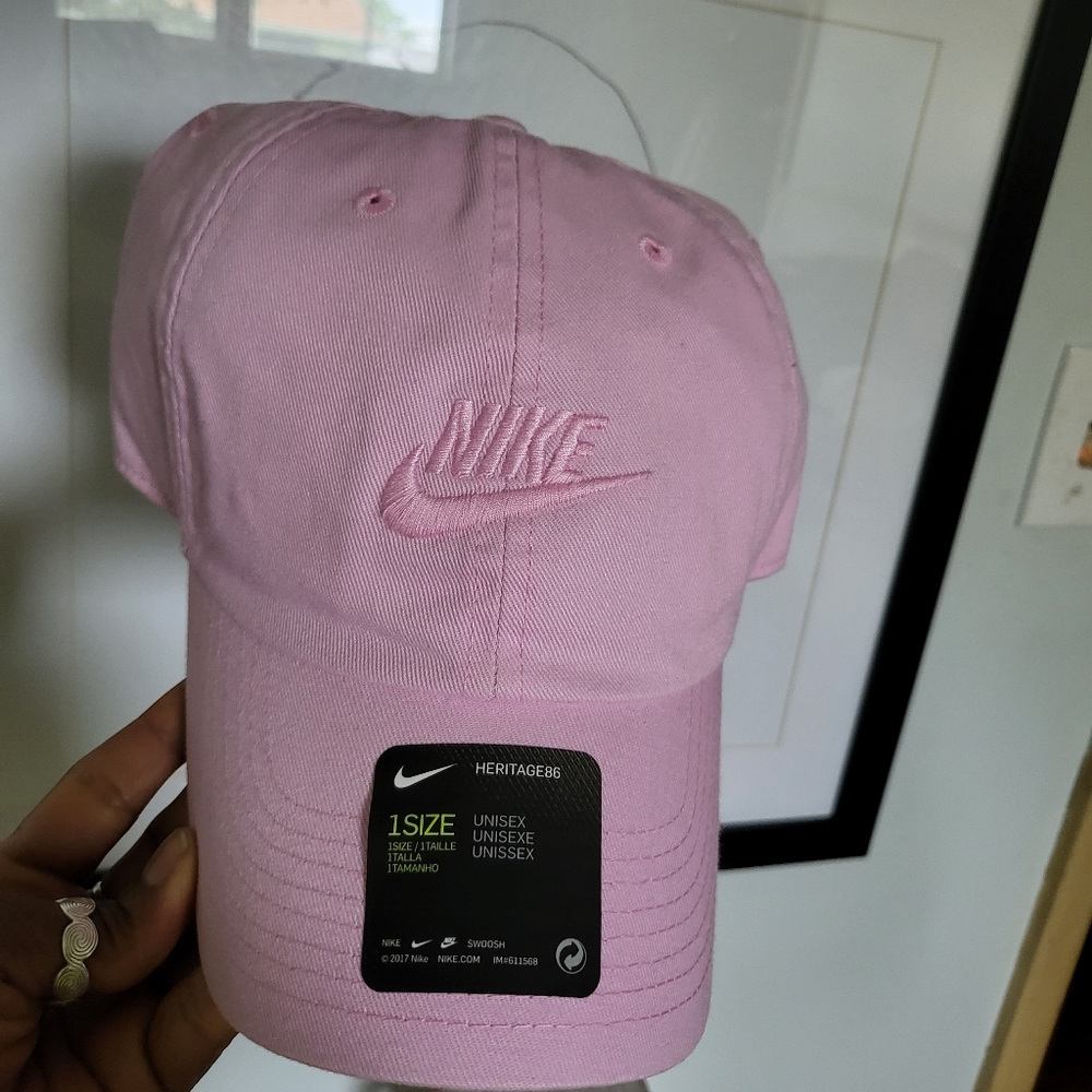 🌸 Nike Heritage Hat